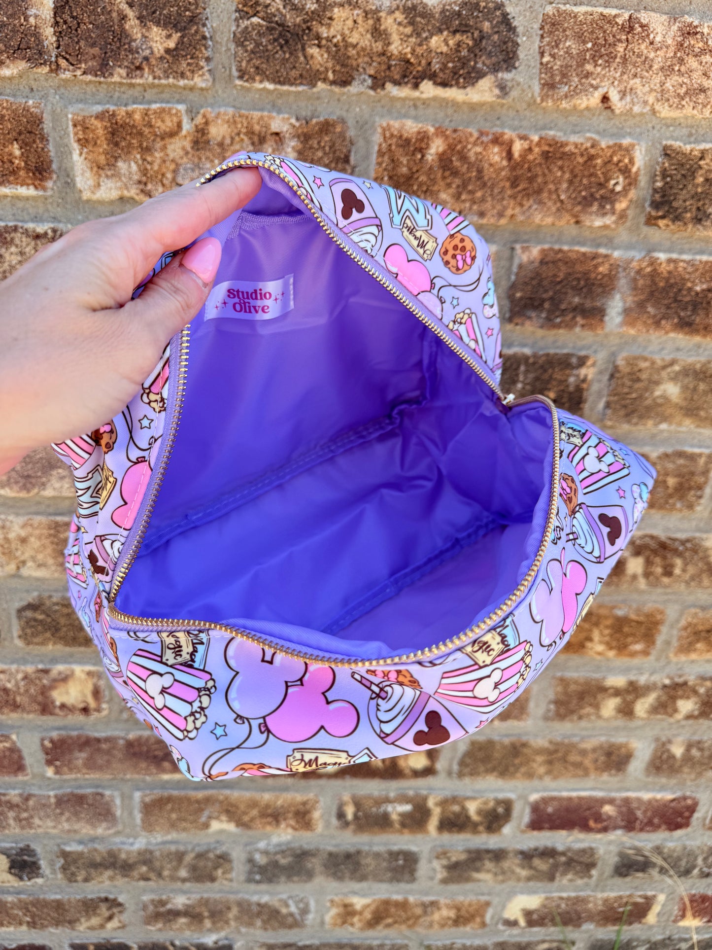 Magical Mouse Snacks XL Zipper Pouch Cosmetics Bag