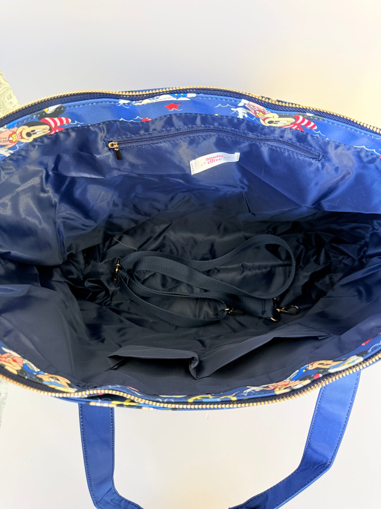 Cruising Friends Tote Bag