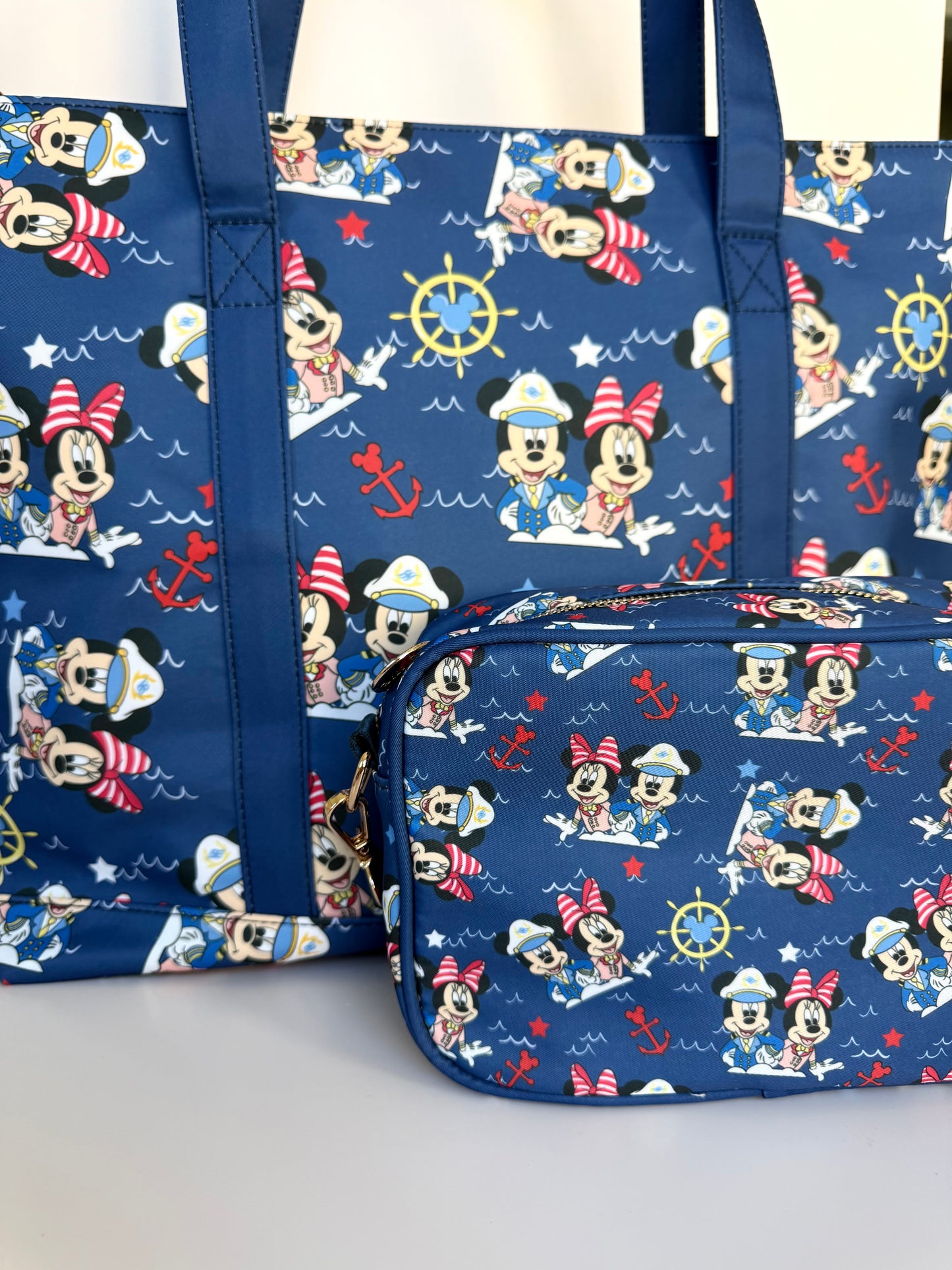 Cruising Friends Tote Bag