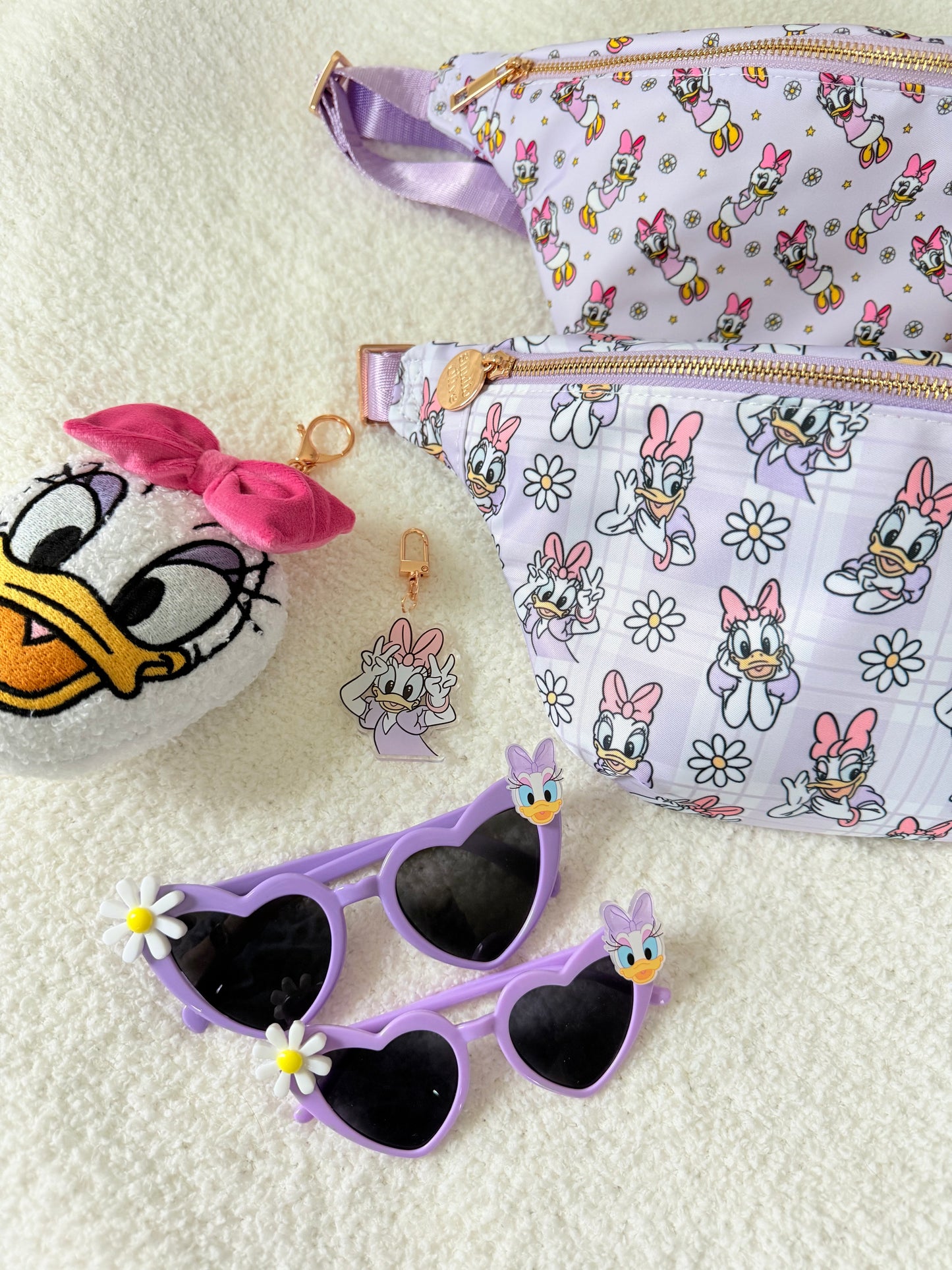 Daisy Girl Acrylic Bag Charm Keychains