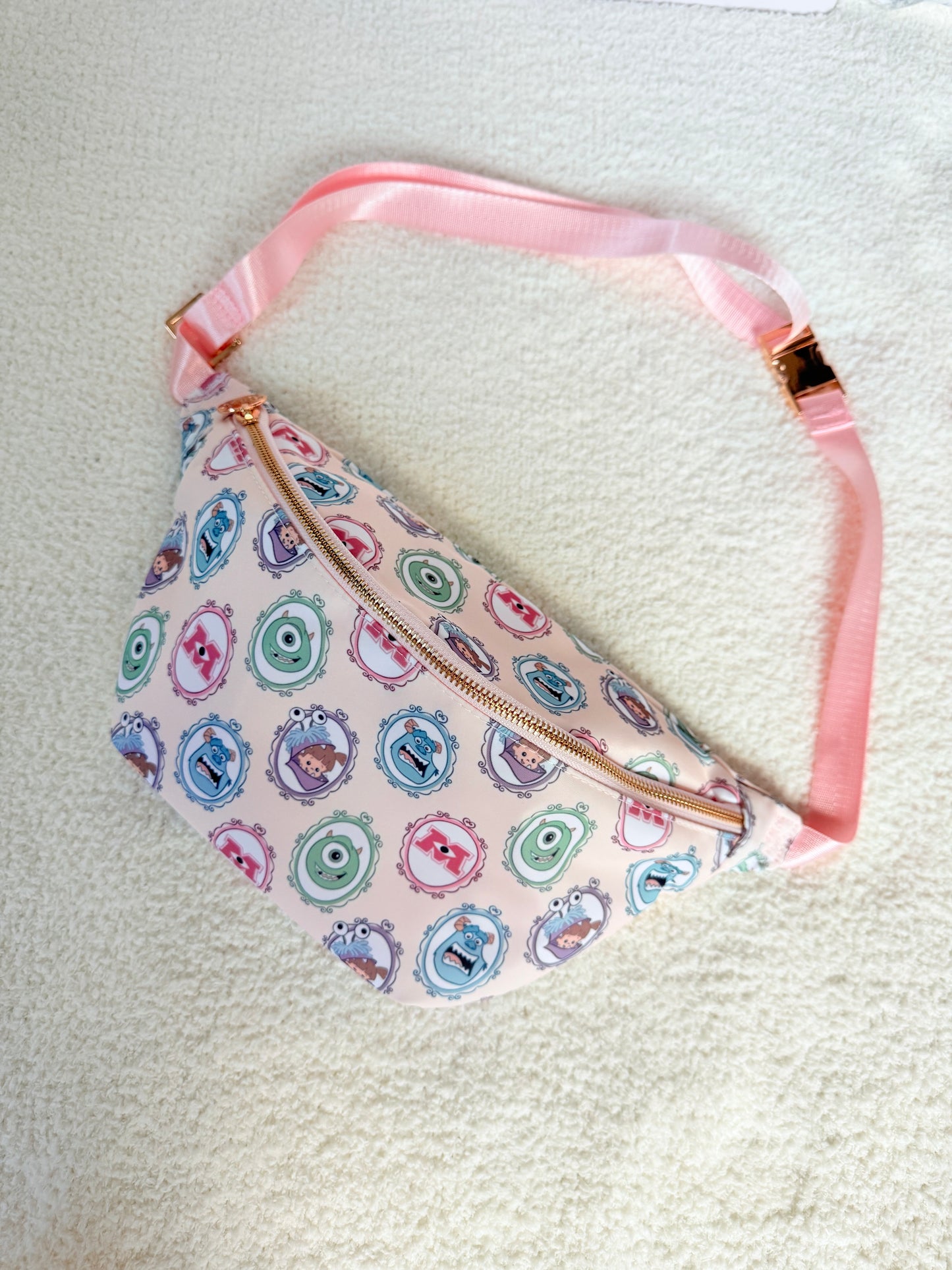 Monsters XL Belt Bag